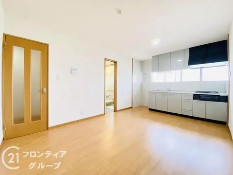 [Open during Obon] Renovated in July of Reiwa 8 + Immediate reservation available! ■ Parking lot with shutter