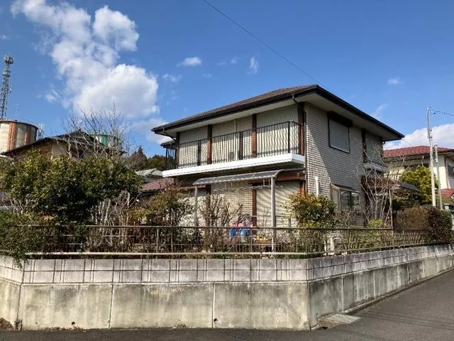 Corner lot with good sunlight! Built by Misawa Homes