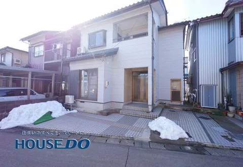 2-story building, 4LDK in Yamazaki, Oshima-cho, Fukui City