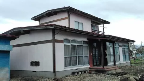 Nishimurayama District, Kahoku Town, Yachicho (Sakuranbo-Higashine Station) 2-story building 6DK