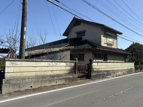 Aoki, Seitetsu-cho, Nirasaki City (Shinfu Station) 2-story building 6DK - Image 3