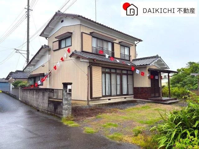 6 minutes on foot to a convenience store♪ Good access to the national road, making commuting and outings easy!