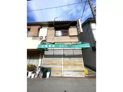 ◇Used terrace house with store!◇Location facing south with good sunlight!