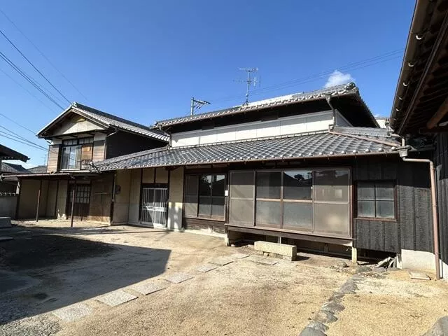 Okayama City Higashi Ward Okugō Two-story building 9DK