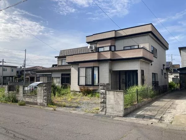 Kuroishi City, Higashinmachi 1-chome (Kuroishi Station) 2-story building 6K