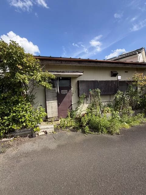 Kitakatsushika-gun Sugito Town Oaza Menuma (Tobu Dobutsu Koen Station) Single-story building 4DK