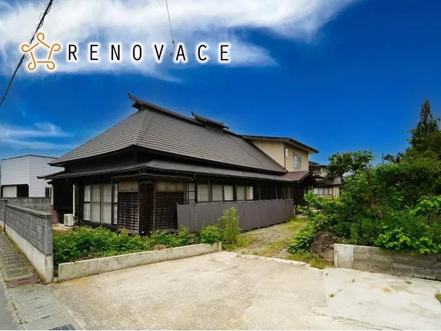 【Total land area over 180 tsubo!】 ◇ A traditional house over 100 years old