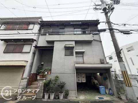 Moriguchi City, Yakumo Higashimachi 2-chome (Dainichi Station), 3-story building, 4DK - Image 1