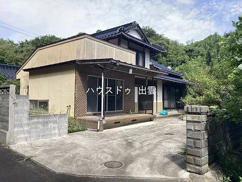 Used single-family home Takicho Hisamura used house where you can enjoy both the sea and mountains