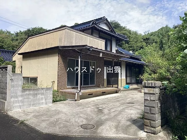 Used single-family home Takicho Hisamura used house where you can enjoy both the sea and mountains