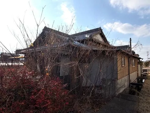 2F 5DK in Onohara-cho, Kanonji-shi, Kanonji (Toyohama Sta.)

330,000 yen