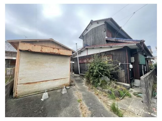 ◆Family-friendly 5DK◆Spacious approximately 55 tsubo lot◆Quiet residential area◆Parking for 1 car available◆