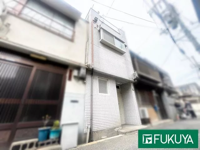 5DK wooden slate-roofed 3-story building, south-facing♪ 9 minutes on foot to Kintetsu Osaka Line "Tsuruhashi" station