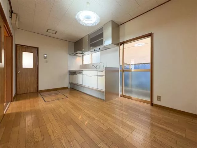 Otsu City, Chato-cho (Oiwake Station) 2-story building 5DK