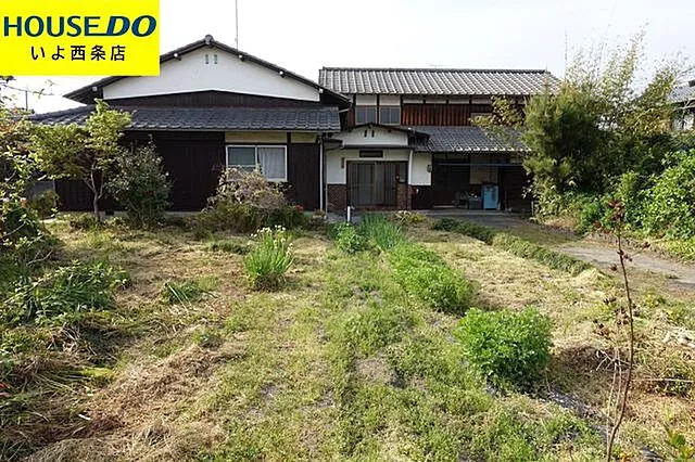 Used single-family home in Yoshida, Saijo City