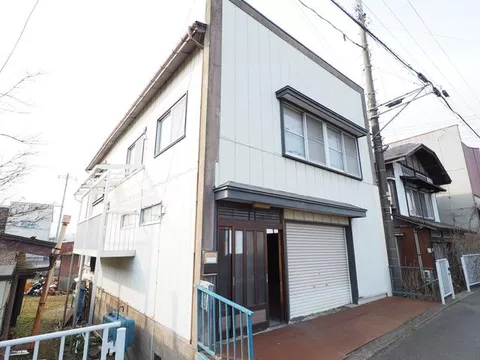 Hanamaki City Nishinoyama No. 7 Chiwari (Ninai Station) 3-story building 6K