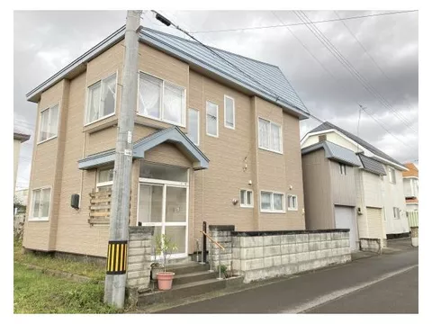 With garage! Used house that can accommodate 3 cars♪