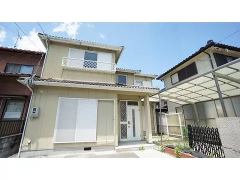 ☆Renovated property☆Exterior painting completed☆Parking for 3 cars available
