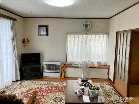 ■ 9 minutes on foot to JR Kamiiijima Station! ■ Parking for 2 cars included! ■ Urban gas compatible♪