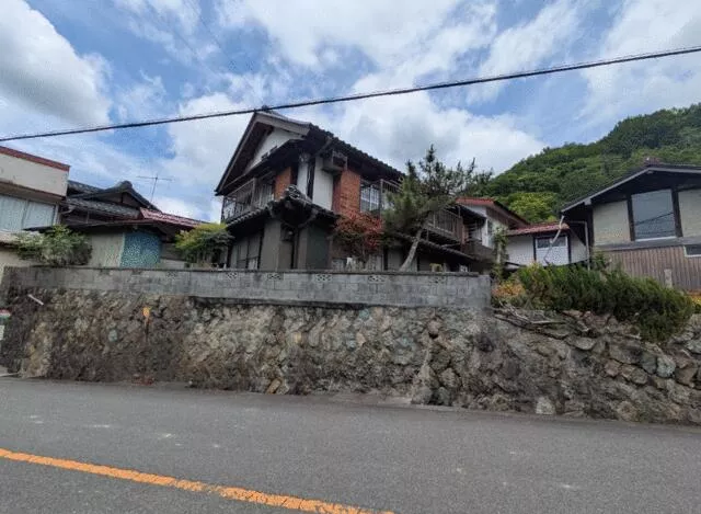 Minobu Town, Nambu District, Koseki (Ichinose Station) 2-story building 7SDK