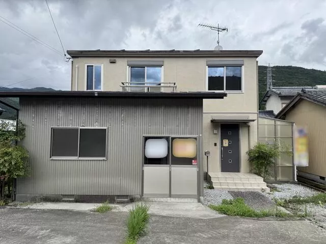 Kami City, Kohoku Town, Nirauno (Tosayamada Station) 2-story building 5LDK