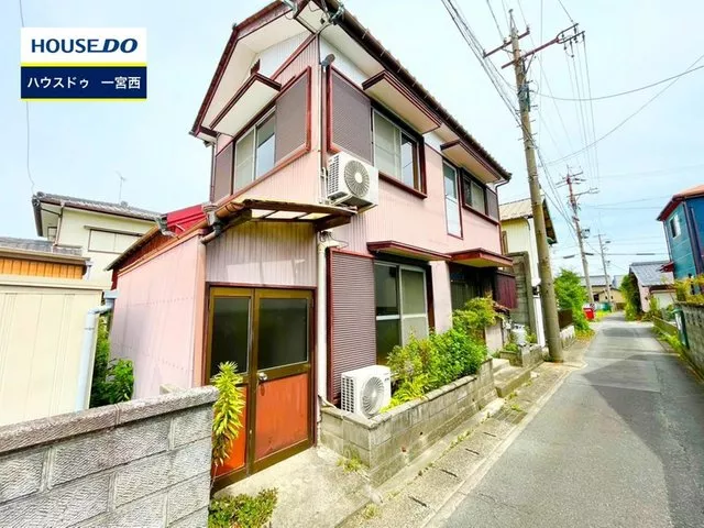 Available for immediate viewing, property with spacious warehouse, 9 minutes on foot to Koshin Nakajima Elementary School!