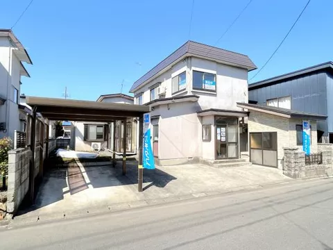 Hirosaki City, Oaza Hamanocho Higashi 2-chome (Nabekko Station) 2-story 6LDK