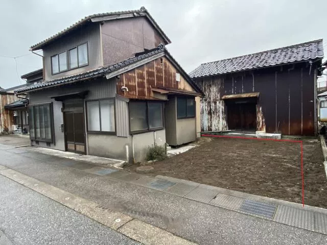 Takaoka City, Shimizu-cho 2-chome (Takaoka Station) 2-story building 5DK