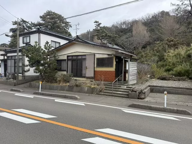 Kashiwazaki City, Nishiyama Town, Ishiji (Oginojo Station) Single-story building 3DK