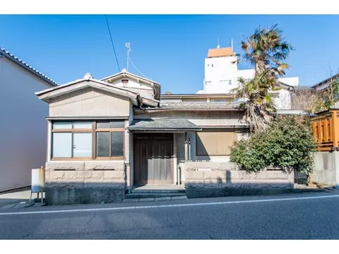 Teradomari Omachi (Teradomari Station) 1.8 million yen
