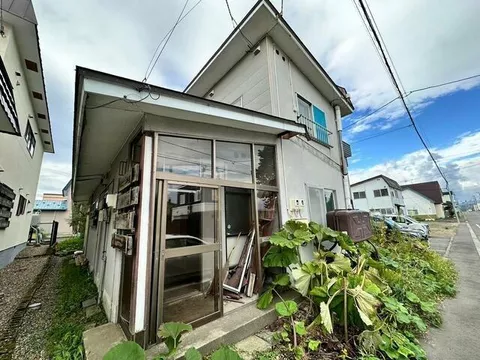 Nishimachi 6-chome, Takikawa City (Takikawa Station) 2-story 4LDK