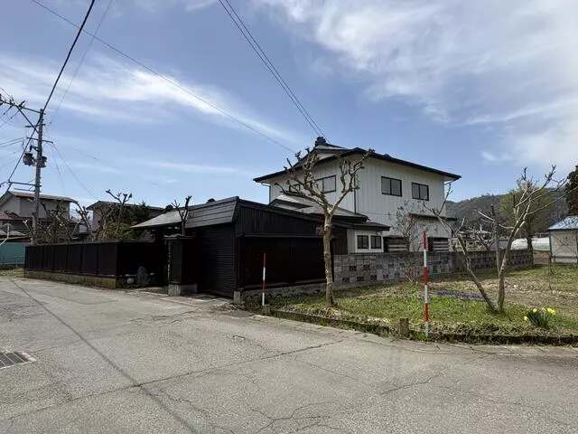 Yonezawa City, Oaza Sasano (Minami-Yonezawa Station) 2-story building 5SK