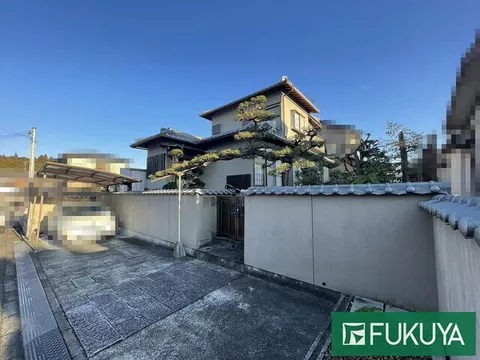 Koka City, Konan-cho Koshin 4-chome (Kikugawa Station) 2-story building 5LDK
