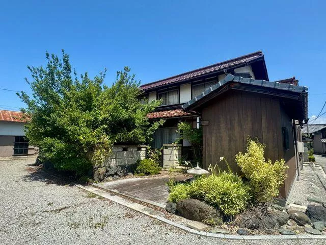 Hikone City, Amaro Town (Kawase Station), 2-story, 9DK