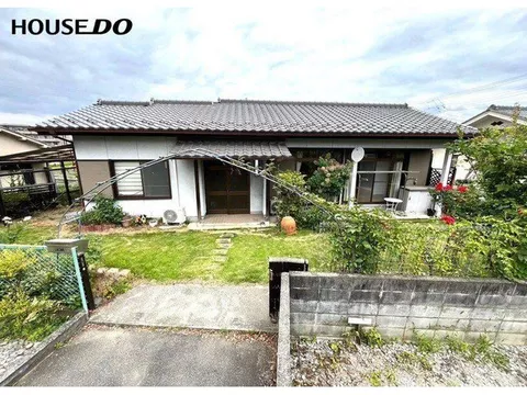 A popular single-story home,安心 for retirement! The water area is nearby, and the layout considers household chores♪ Spacious lot of 82 tsubo!