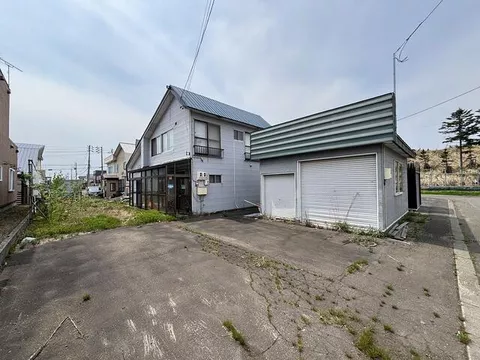 Iwamizawa City, Fuji Town 5-chome, 2-story, 6LDK