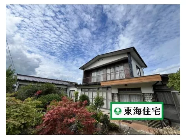 11 minutes on foot to Koushida Station! Good access! Over 100 tsubo of land! A spacious garden for gardening