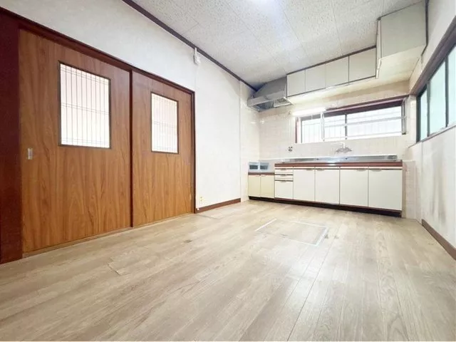 【Parking for 2 cars available】 5DK with a land area of 38.06 tsubo! ■ Located on a high ground with many windows for good ventilation