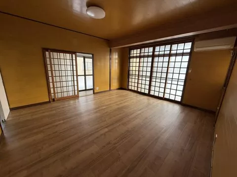 Kashiwazaki City, Sakuragi-cho (Higashi-Kashiwazaki Station) 2-story 4DK