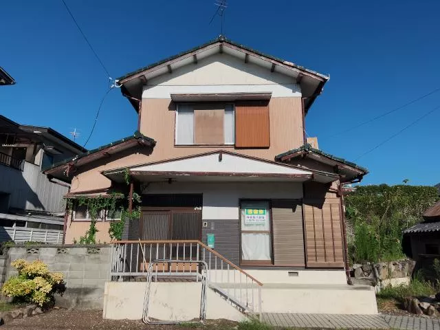 Higashikagawa City, Hikida (Hikida Station) 2-story building 6DK