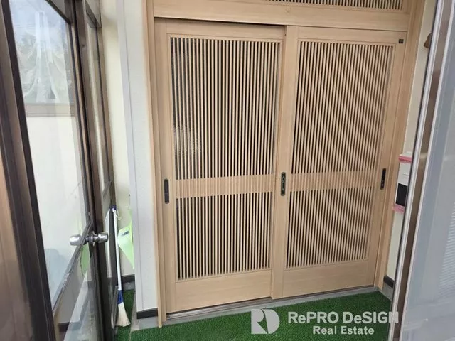 ■Garage available! Entrance hall available■ Front road over 6M♪■ Layout with connected Japanese-style rooms!