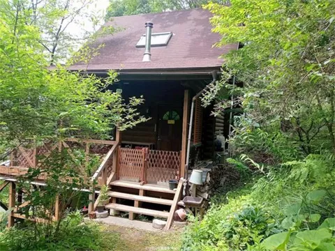 Kutsukake, Aoki Village, Oguni County, 2 stories, 2LK