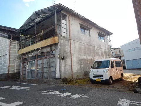 Imaichi, Nikko-shi （Kami-Imaichi station） 2F 7K

3.5 million yen