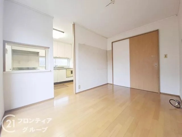 【Lightweight steel frame construction 4SLDK + immediate viewing available!】 Parking available ■ Spacious rooms of over 6 tatami mats each