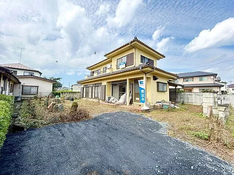 Used single-family home in Kamihonmimi, Koga City