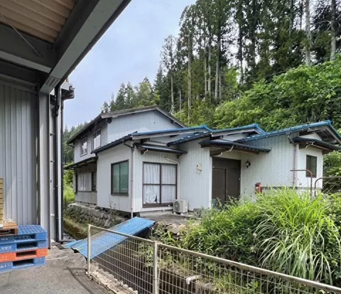 Gujo City Shiratori Town Nakatsuya (Oonaka Station) 2-story 4LDK