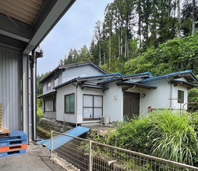 Gujo City Shiratori Town Nakatsuya (Oonaka Station) 2-story 4LDK