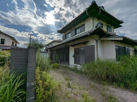 Niihama City, Higashida 1-chome (Niihama Station), 2-story, 4LDK