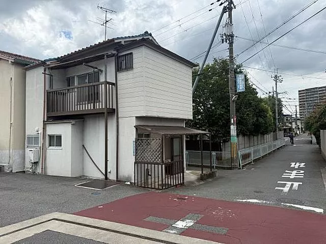 Used single-family home, Kintetsu Osaka Line Takayasu Station, 5-minute walk