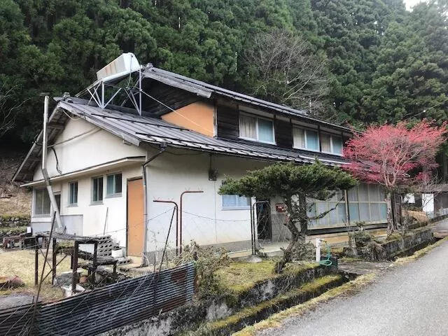 2F 7DK in Kuratoko, Ichinomiya-cho, Shiso city, Shiso (Harima-Shingu Sta.)

990,000 yen